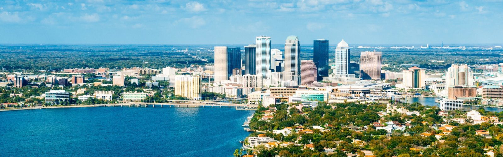 Skyline of Tampa, FL, where Lightning Bay Junk Removal offers junk removal services